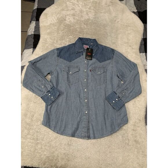 Levi's Tops - Levi's Women's Oversized Western Blue Cotton Denim Reverse‎ Shirt Pearl Snap XS